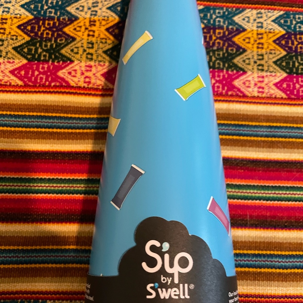 Limited Edition Swell Fruit Rollups Bottle NIB